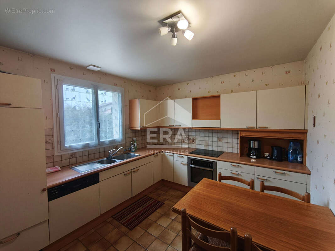 Maison 148m² à saint-denis-lès-bourg - photo 3