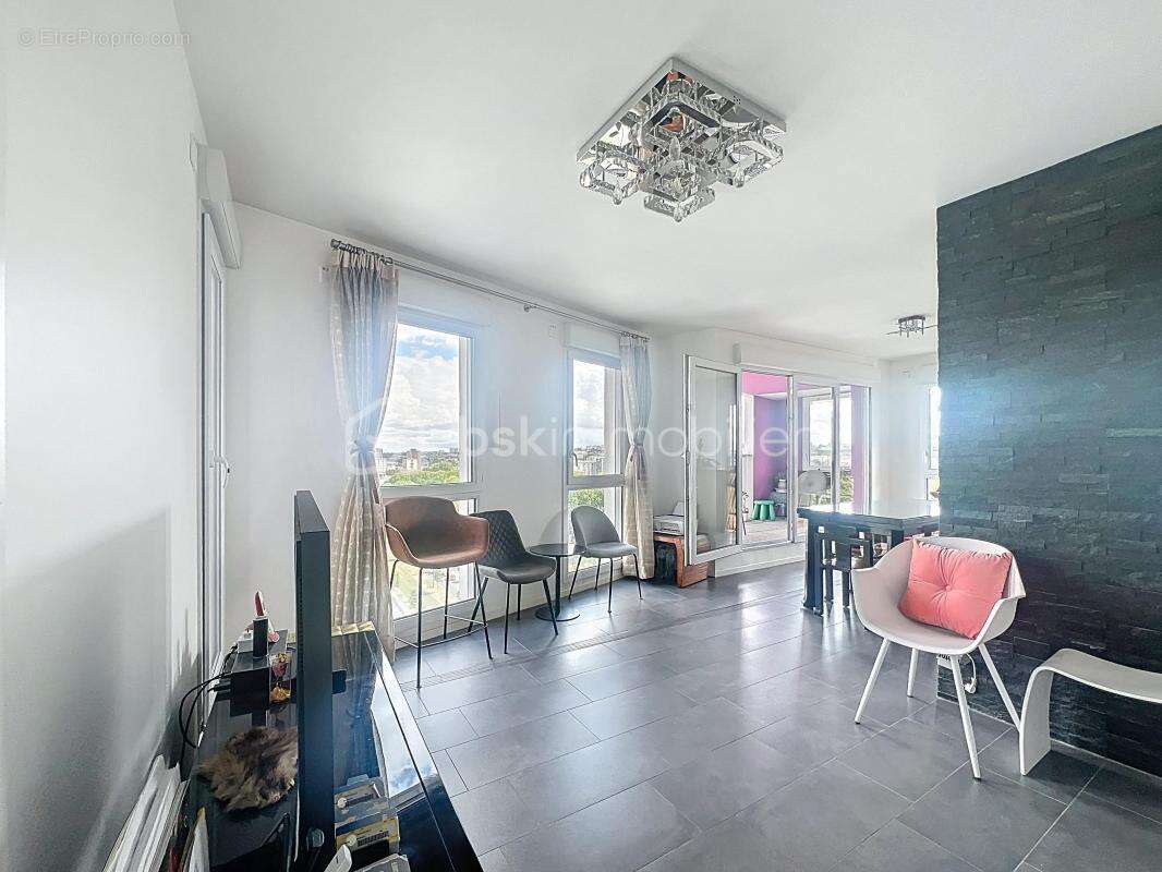 Appartement à IVRY-SUR-SEINE