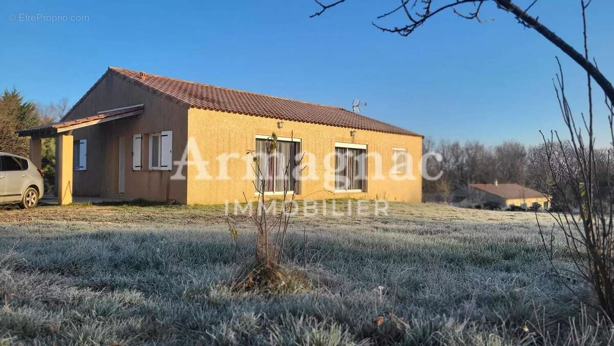 Maison à CASTELNAU-D&#039;AUZAN