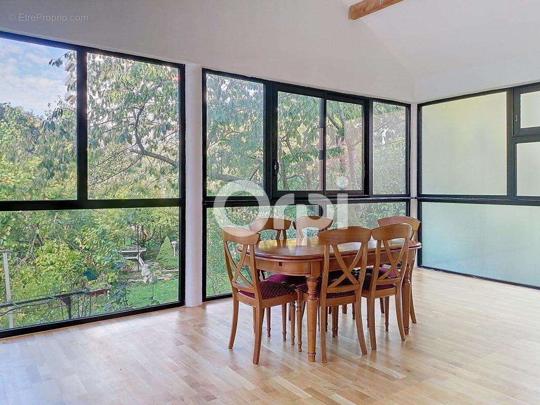 Maison à LONGJUMEAU