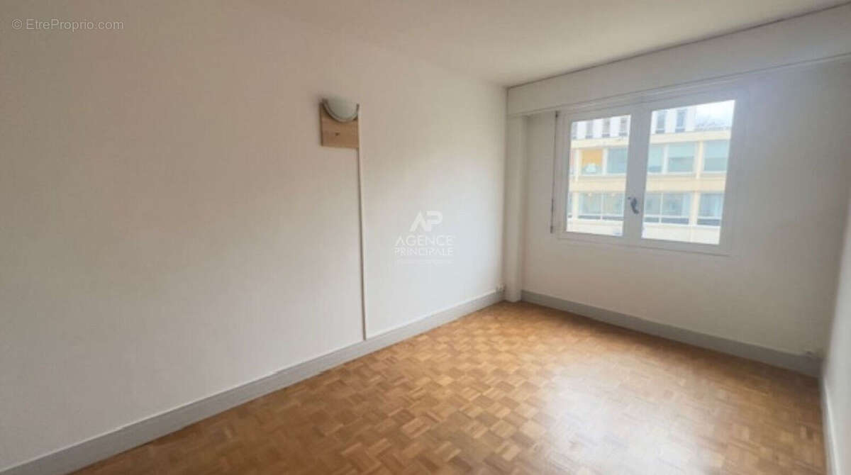 Appartement à SEVRES