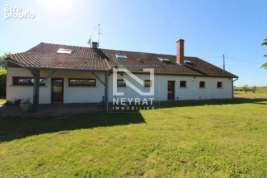 Maison 4 chambres et parcelle de 3900 m², une cour - photo 3
