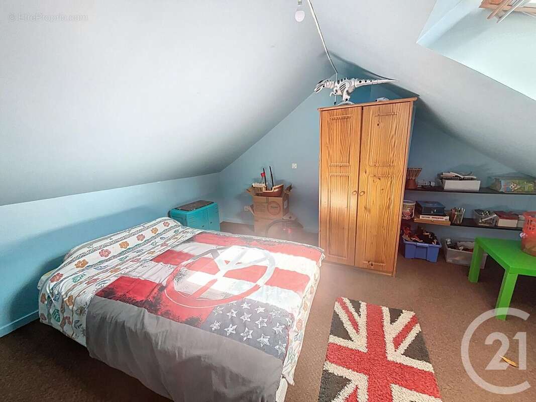 Maison à MONTMORT-LUCY