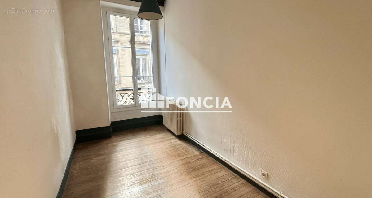 Appartement à BORDEAUX