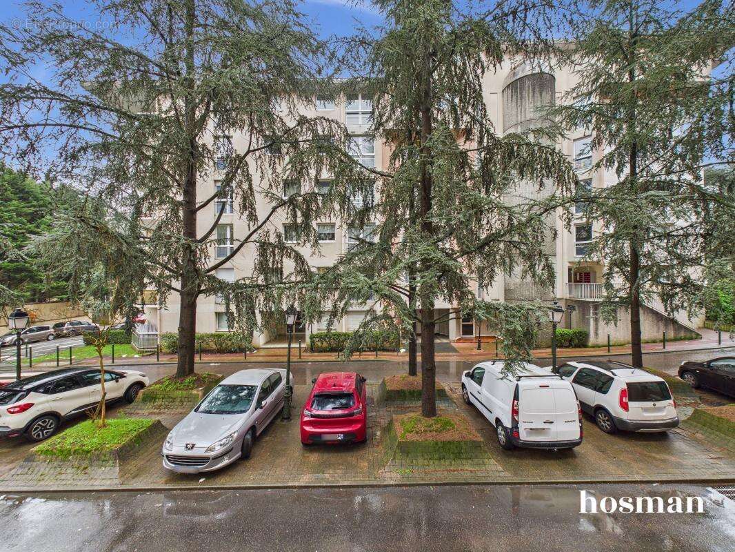 Appartement à LA CELLE-SAINT-CLOUD