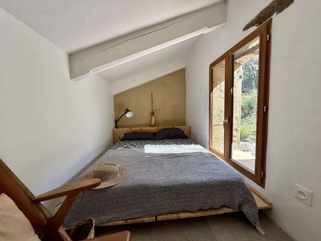 Maison à EMBRES-ET-CASTELMAURE