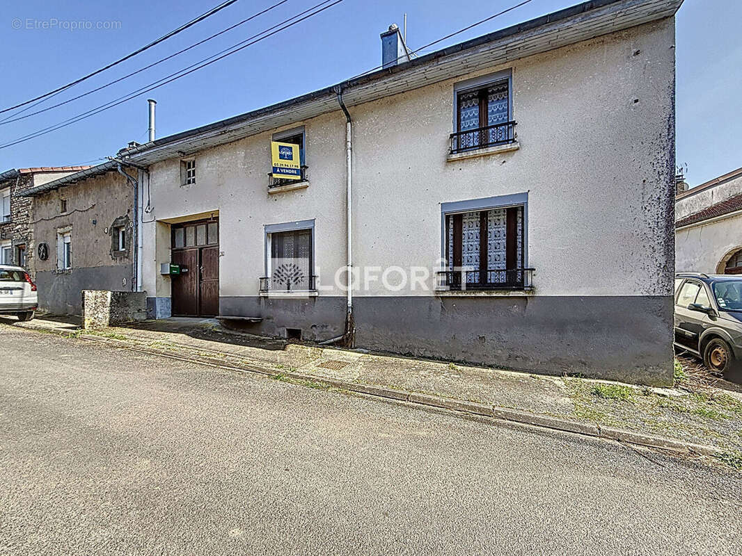 Maison à SAINT-MENGE