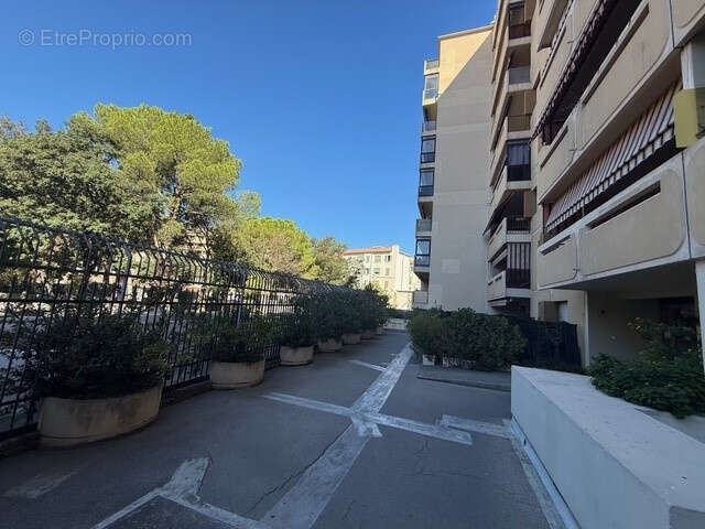 Appartement à MARSEILLE-3E