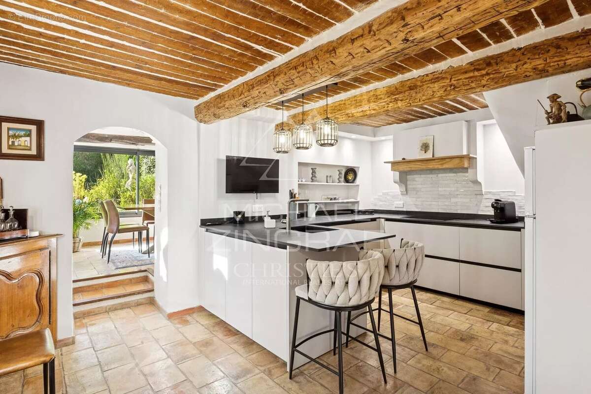 Maison à PEYMEINADE