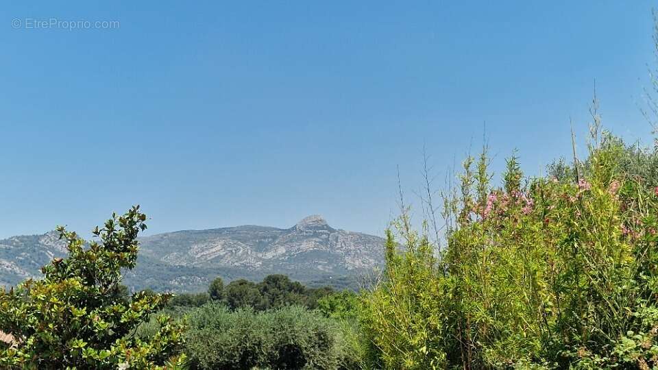 Terrain à LA PENNE-SUR-HUVEAUNE