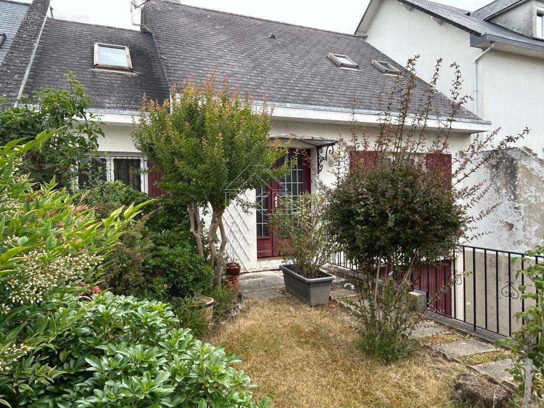 Maison à ROSNY-SUR-SEINE