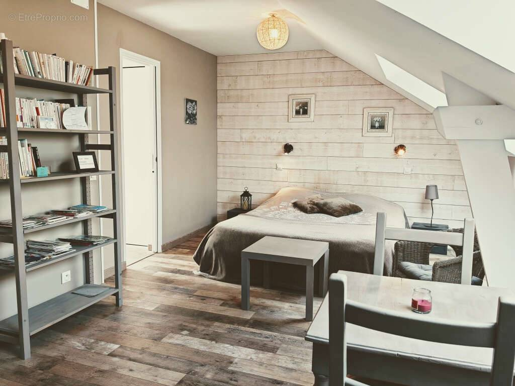 Maison à LAIZE-LA-VILLE