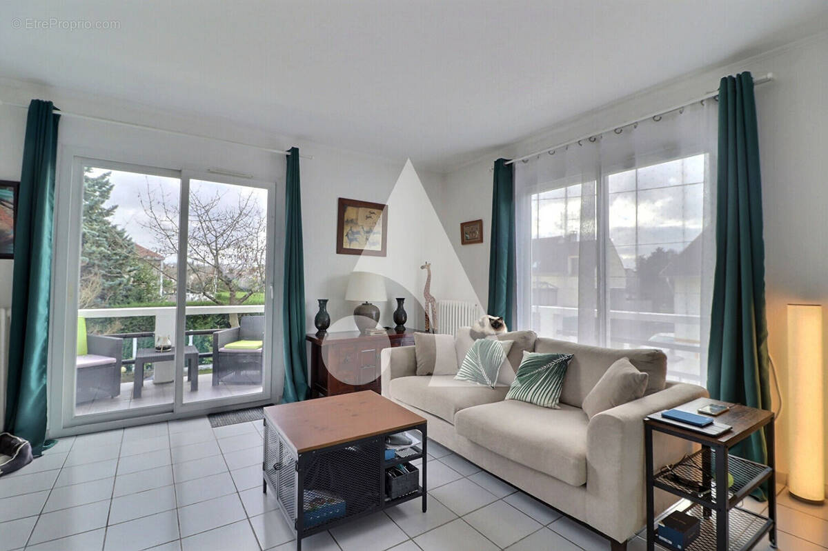 Maison à AUVERS-SUR-OISE