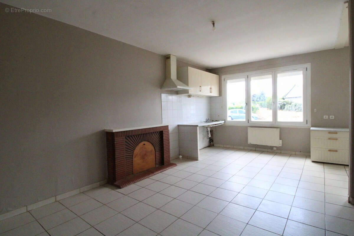 Appartement à LANVALLAY