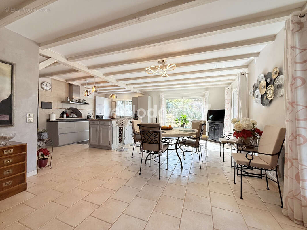 Maison à MANDELIEU-LA-NAPOULE