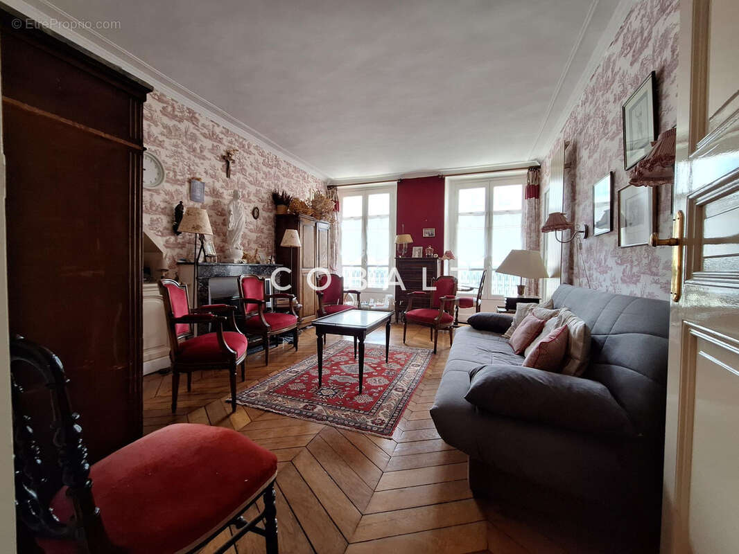 Appartement - 71 m2 - 3 pièces - photo 2