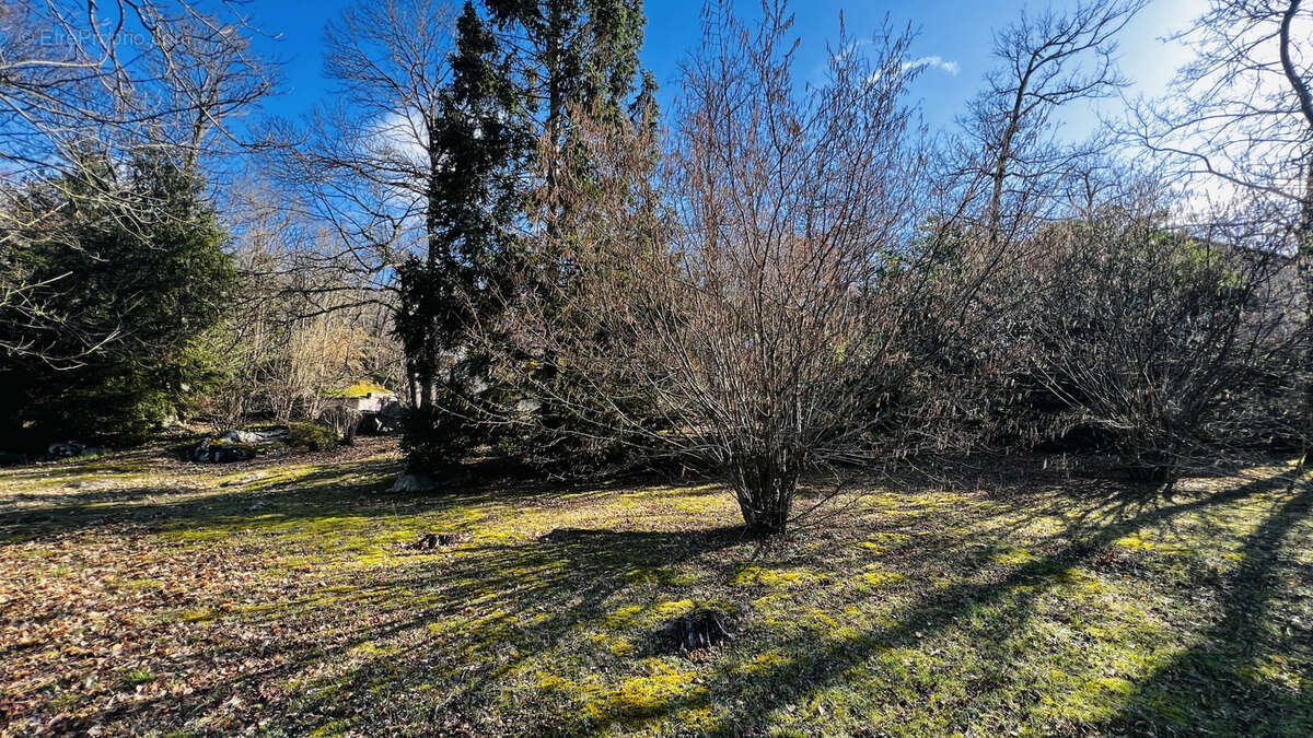 Terrain à BOUTIGNY-SUR-ESSONNE