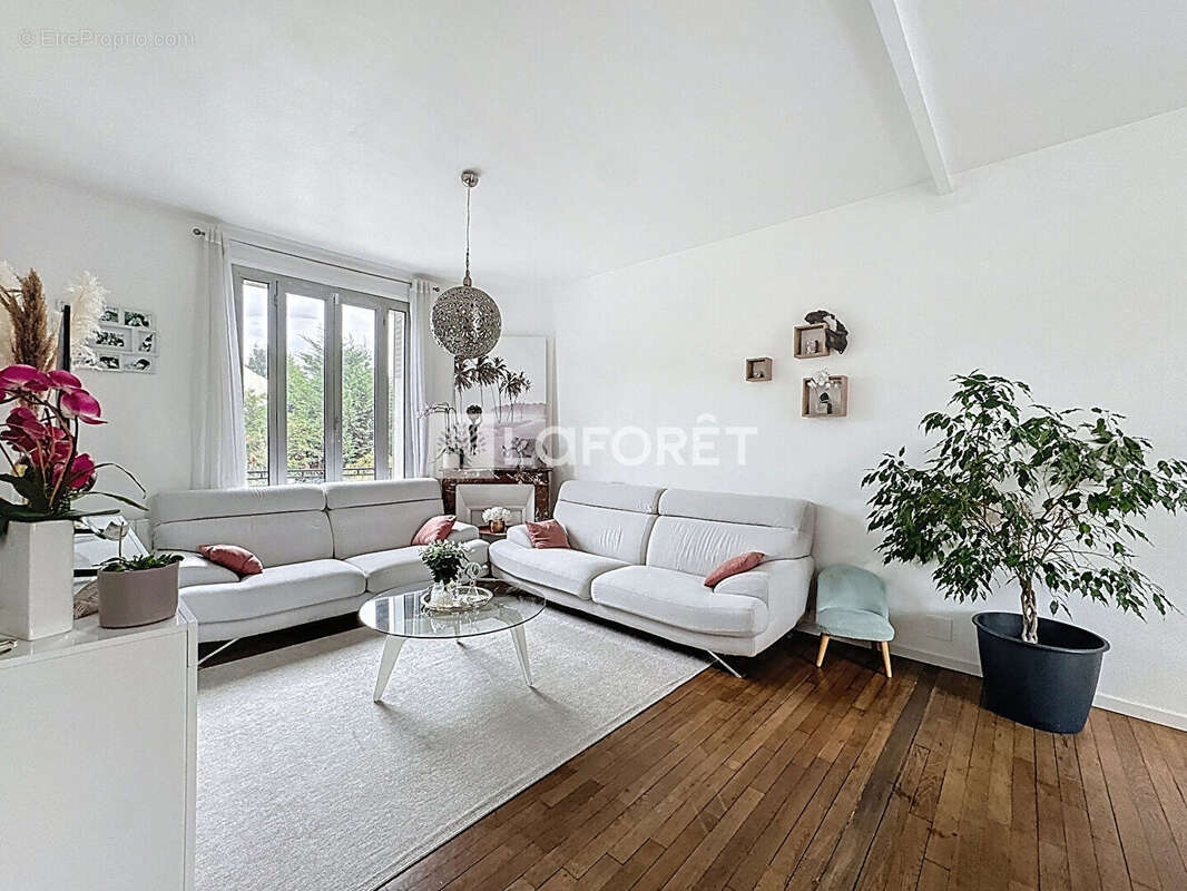 Maison à BONNEUIL-SUR-MARNE