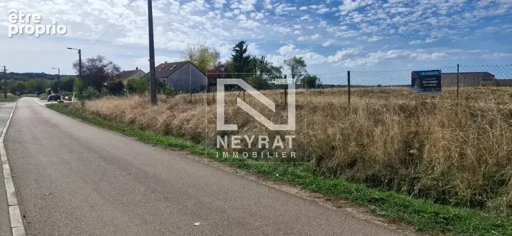 Photo Terrain à Villebichot au prix de 65 000€