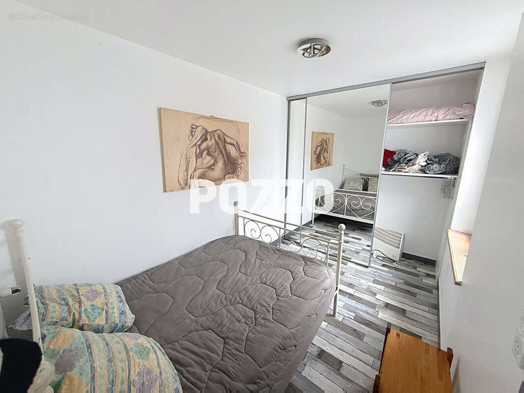 Appartement à DONVILLE-LES-BAINS