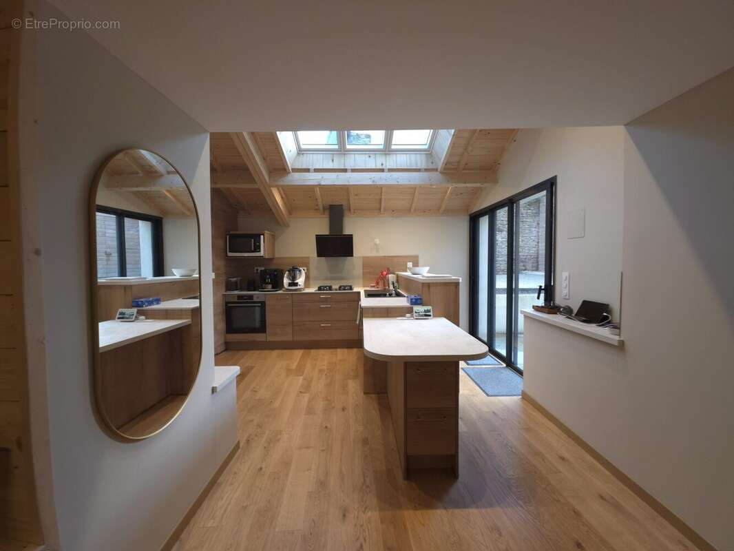 Maison à SAINT-CARREUC