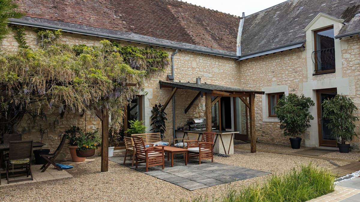 Maison à SAINTE-MAURE-DE-TOURAINE