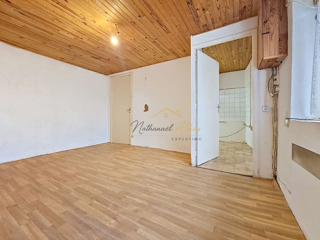 Maison à BRUSQUE