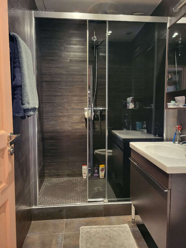 Appartement à PARIS-1E