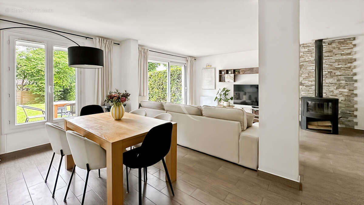 Maison à CERGY