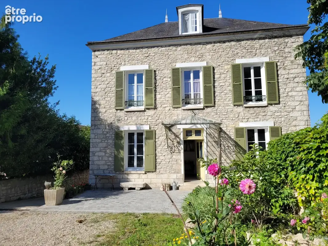 Maison à SOUPPES-SUR-LOING