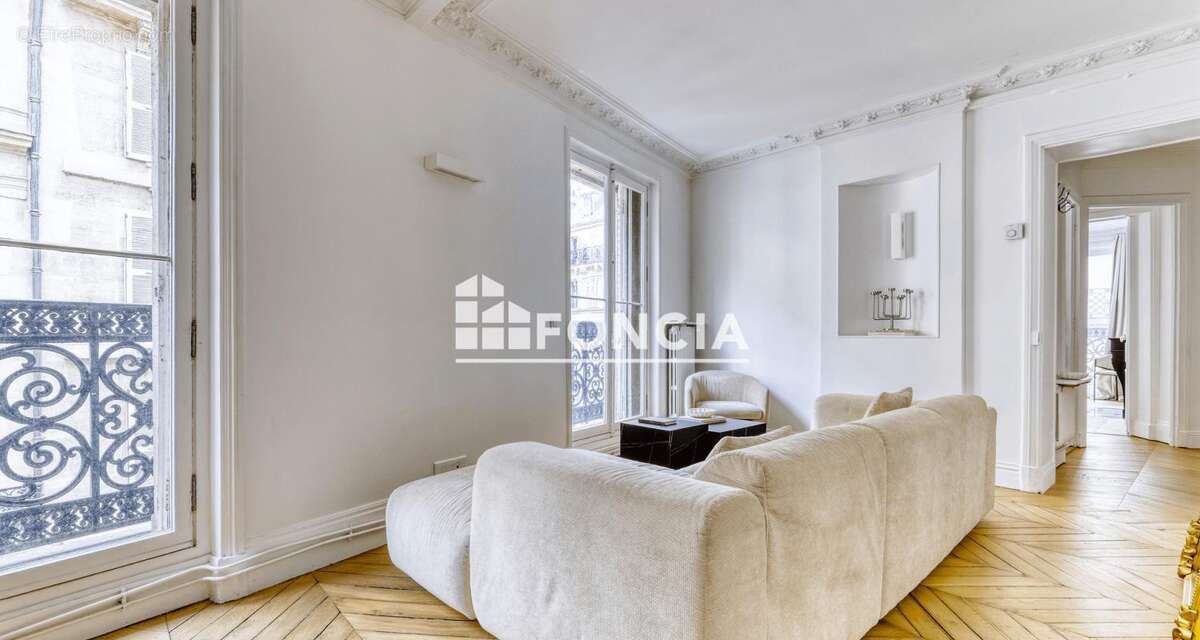 Appartement à PARIS-4E