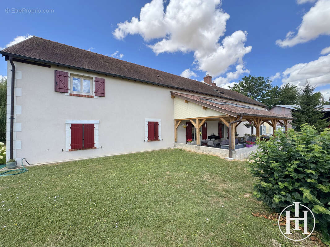 Maison à SAINTE-SOLANGE