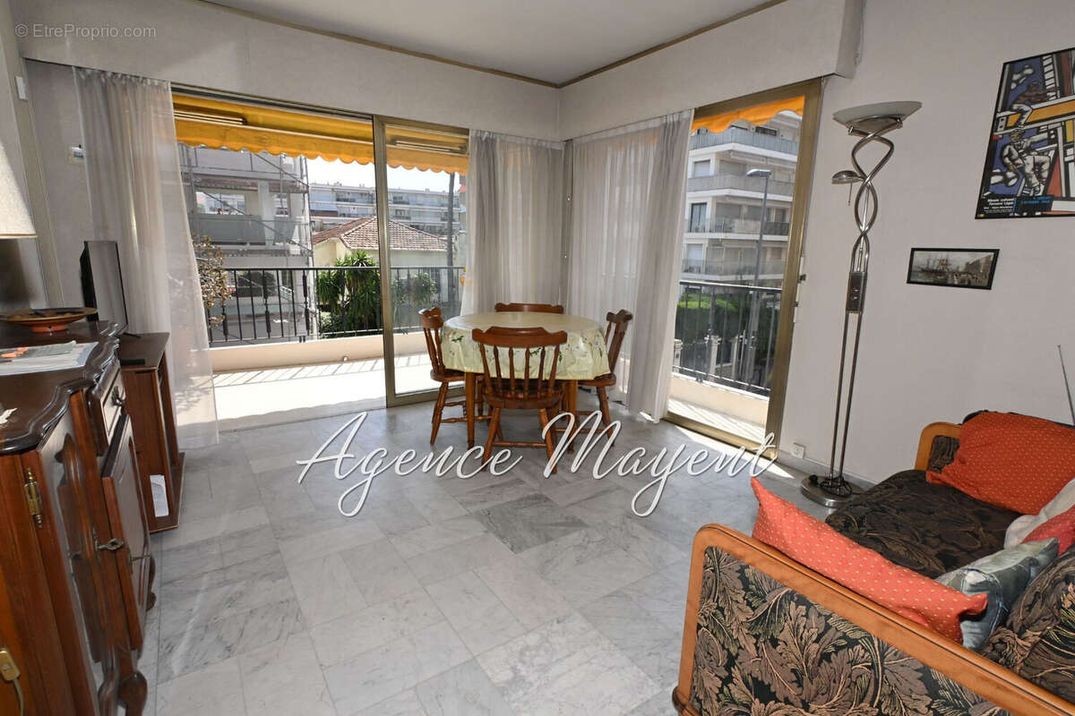 Appartement à CANNES