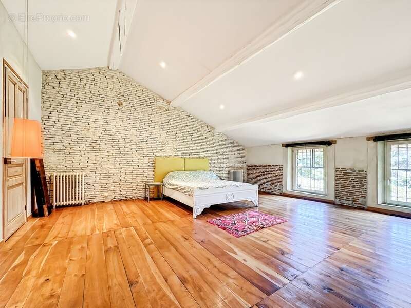 Maison à VILLEFRANCHE-DE-LAURAGAIS