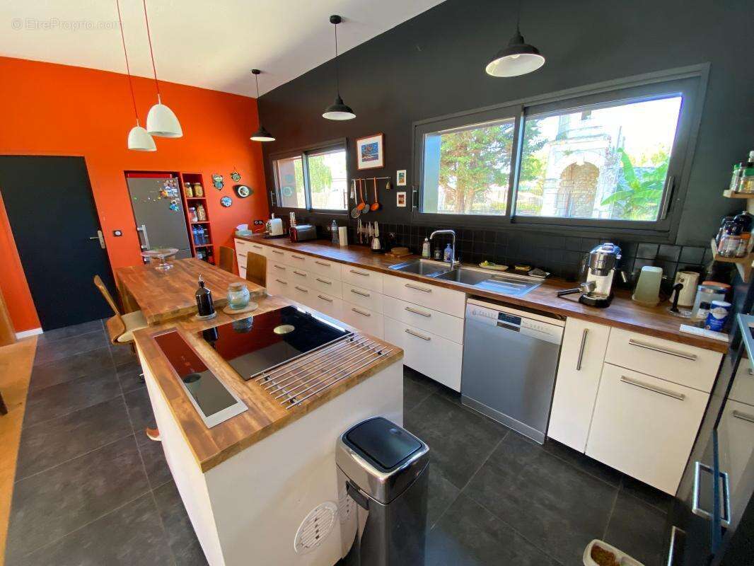 Villa COUP DE COEUR de 2015 de 130 m² avec Piscine couloir de 13x3 sur 2281 m² de Terrain divisible - photo 23