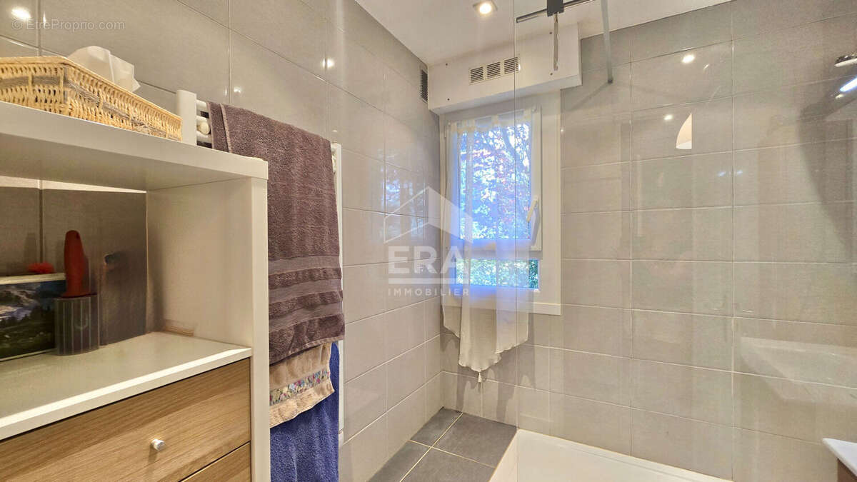 Appartement à THIAIS