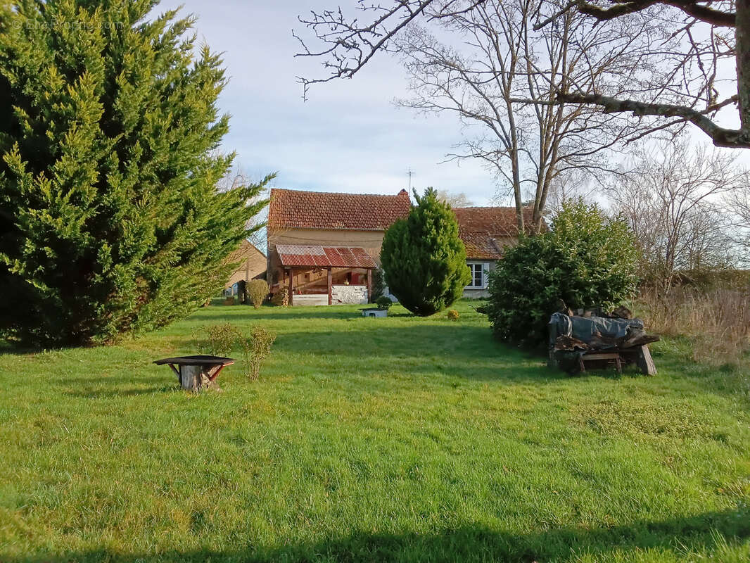 Maison à OUROUER-LES-BOURDELINS