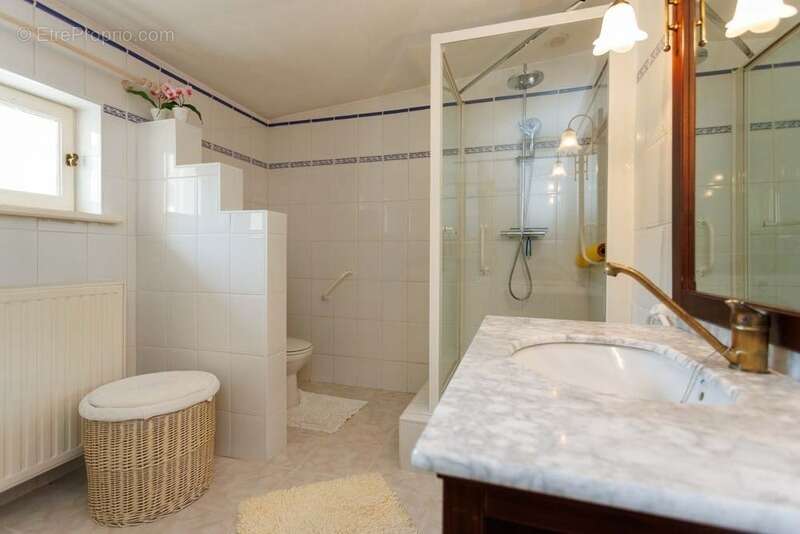 Propriété à vendre 8 pièces, 10 min de Paray Le Monial(71) - photo 19