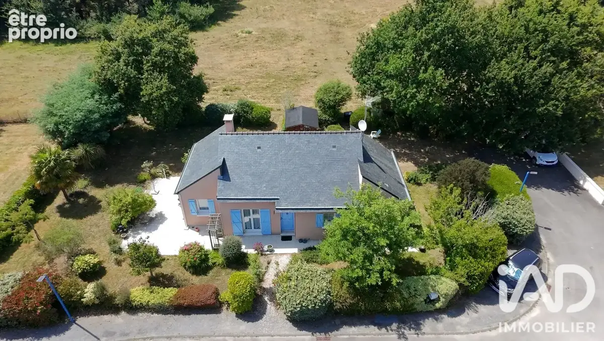 Photo 1 - Maison à LE TOUR-DU-PARC