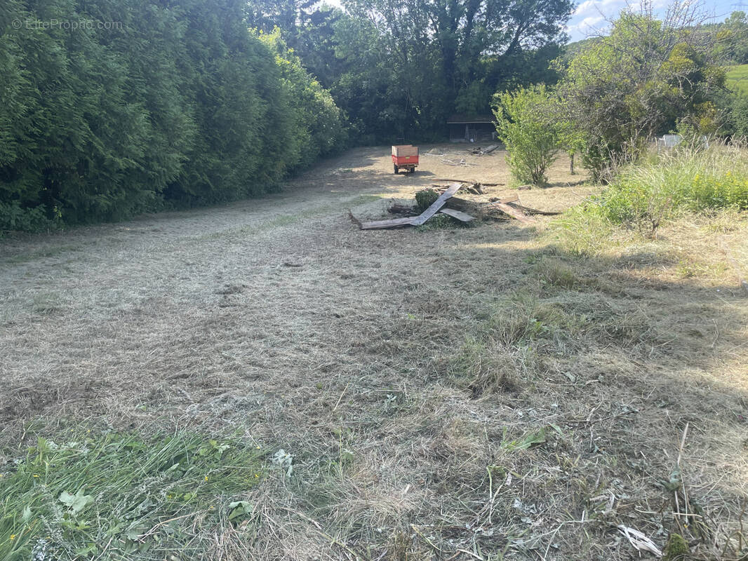 Terrain à SAINTE-GENEVIEVE