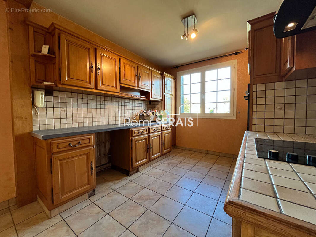 Maison à SAINT-CYR-DU-BAILLEUL