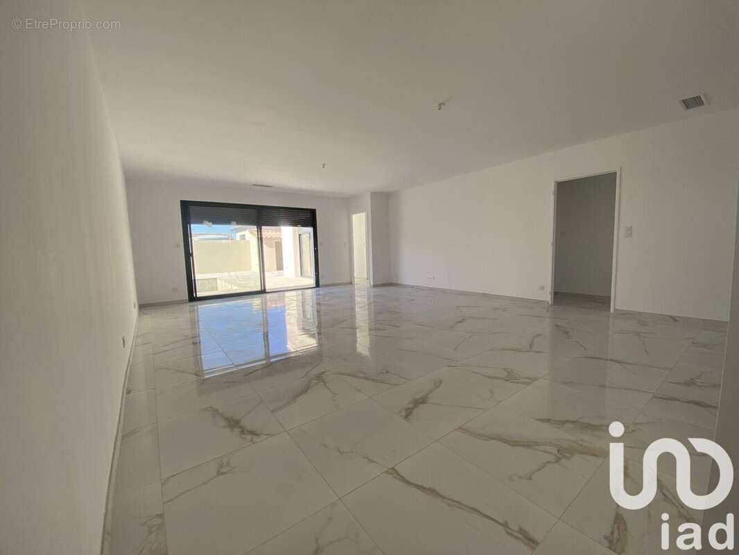 Photo 2 - Maison à GINESTAS