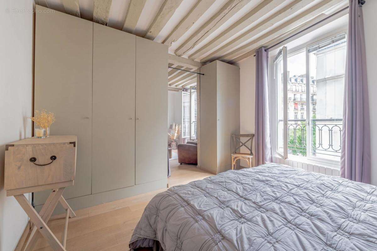 Appartement à PARIS