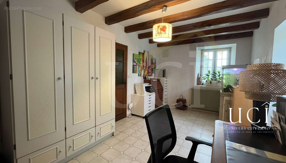 Maison 186 m² à Mire  - photo 9