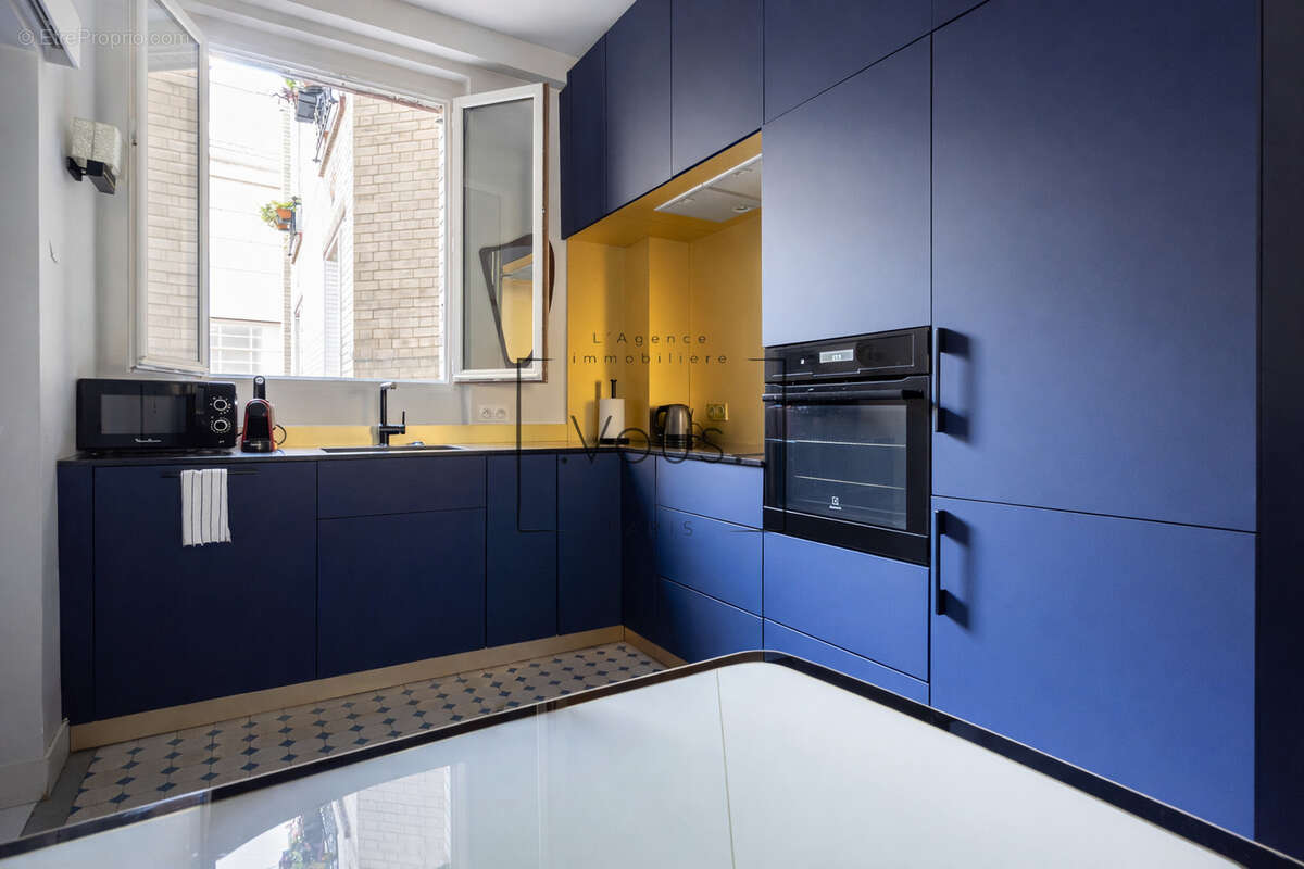 Appartement à PARIS-18E