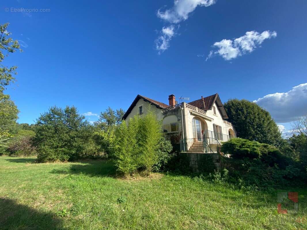 Maison à PRAYSSAC
