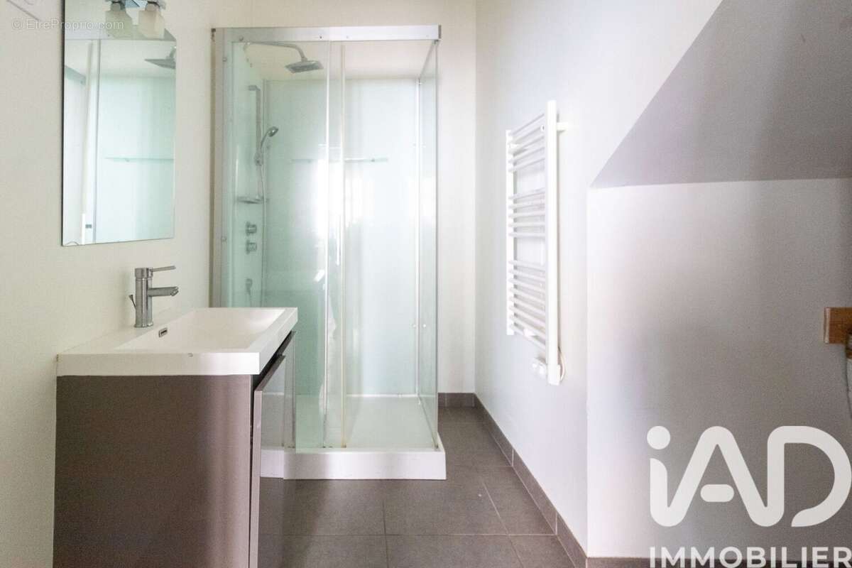 Photo 5 - Appartement à SAINT-LEONARD-DE-NOBLAT