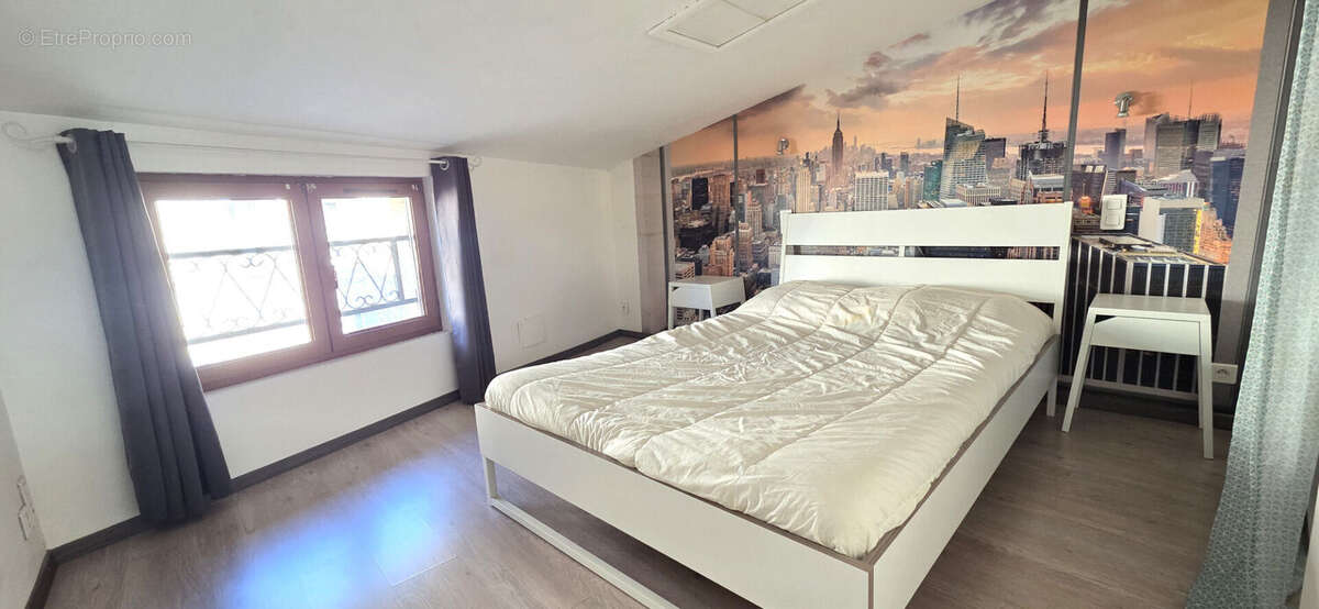 Appartement à COTIGNAC