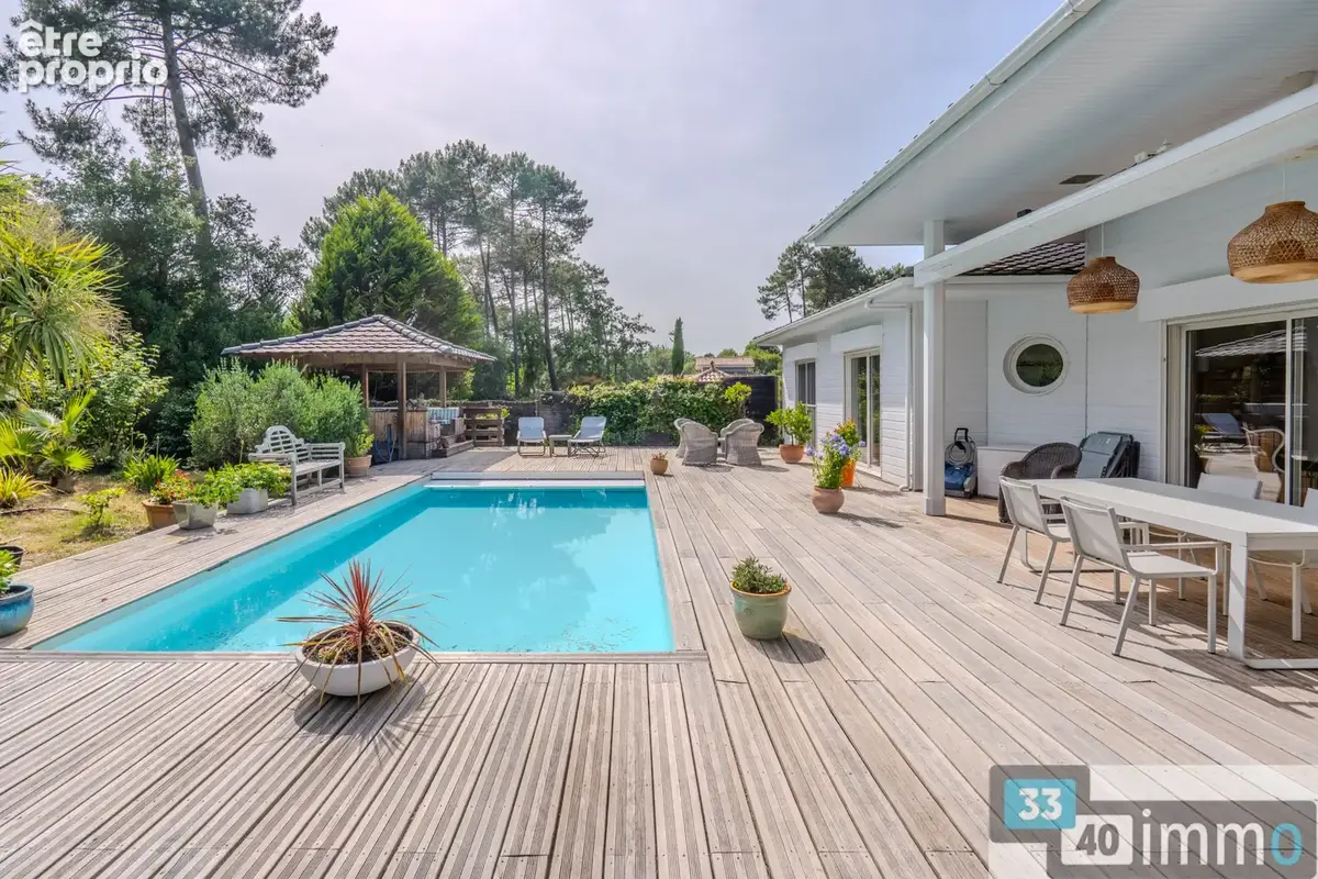 Maison / villa 215 m2 a salles - photo 2