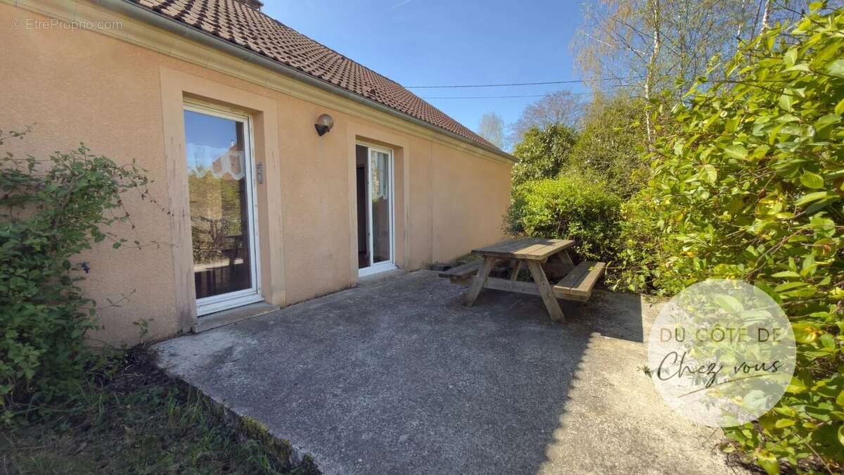 Maison à MARAYE-EN-OTHE